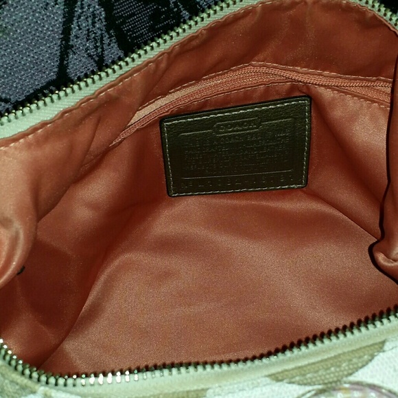 Purse - Picture 2 of 2